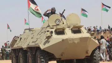 وحدات جيش التحرير الشعبي الصحراوي تستهدف تخندقات جنود الاحتلال بمنطقة أبيرات تنوشاد