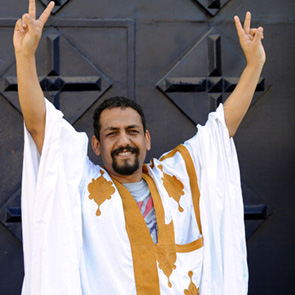 منظمة كوديسا تنتخب المعتقل السياسي الصحراوي السابق و المدافع عن حقوق الانسان علي سالم التامك رئيسا لها.